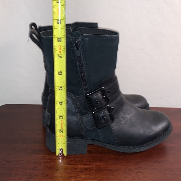 UGG SIZE 6 WILDE BLACK LEATHER/SUEDE BLACK WATERPROOF BIKER MOTO BOOTS - Picture 10 of 11